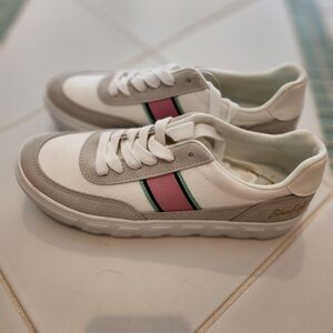 Nwot Blowfish sneakers